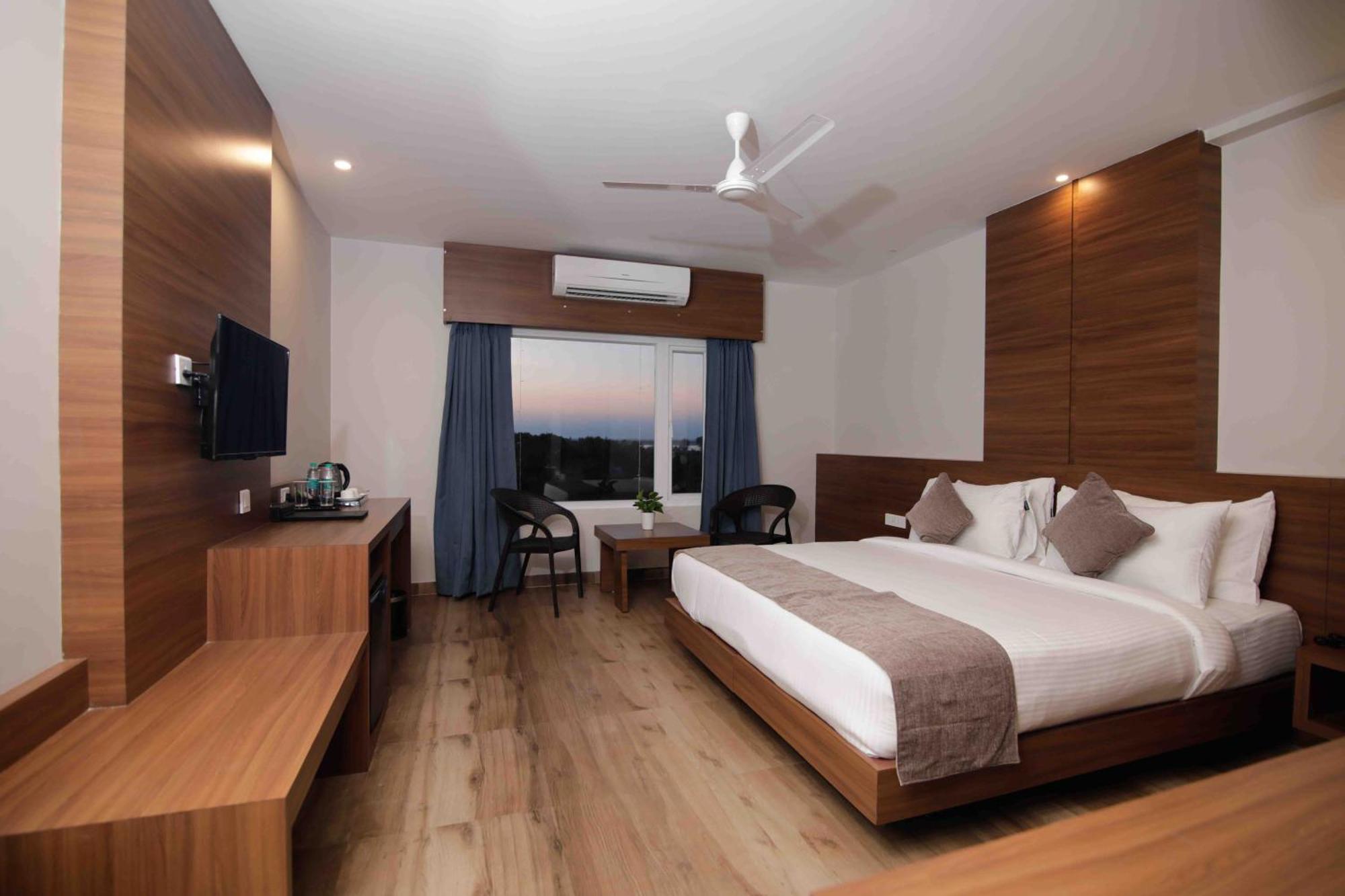 Hotel Tree Fern Дибругар Екстериор снимка