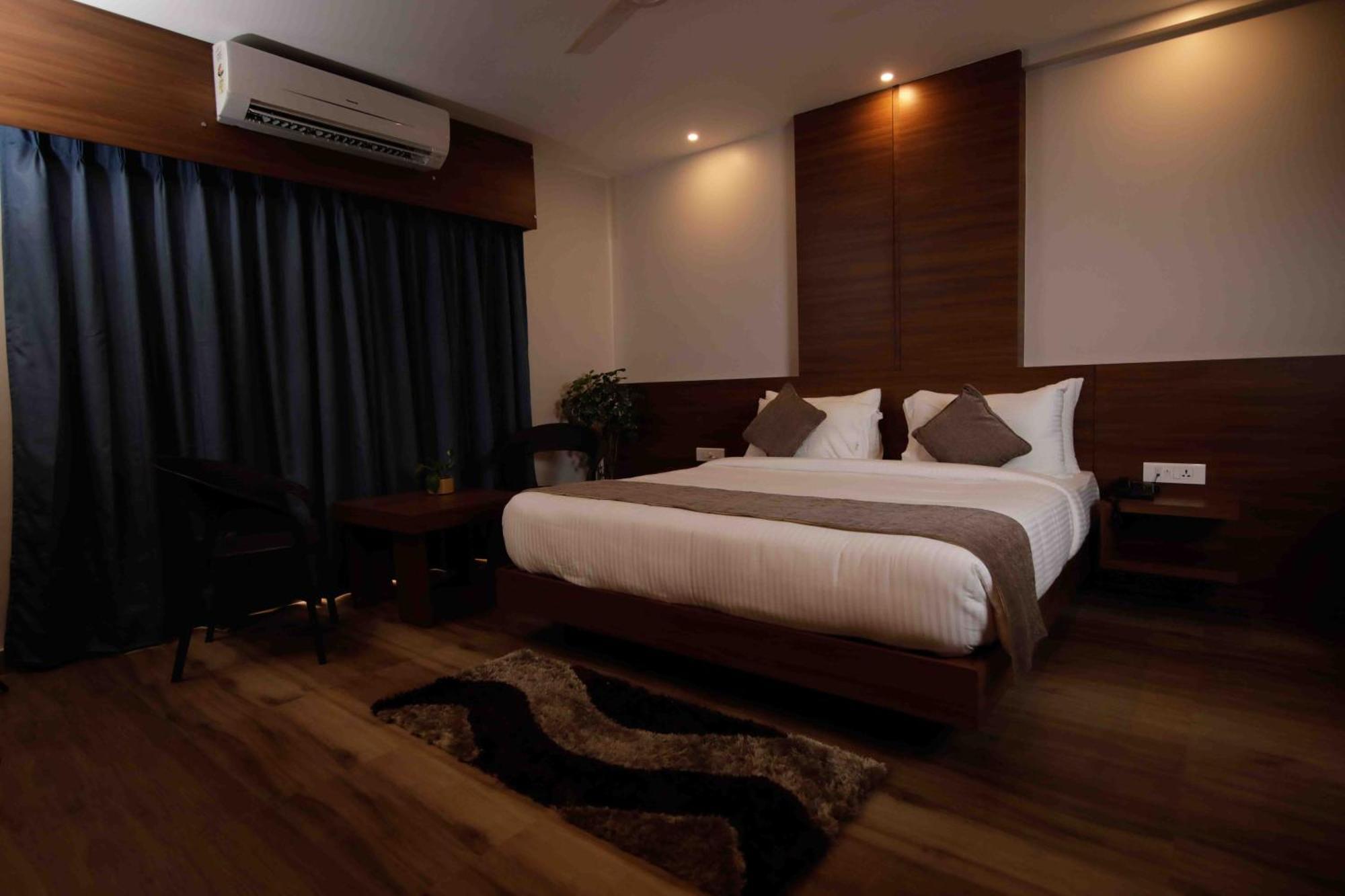 Hotel Tree Fern Дибругар Екстериор снимка