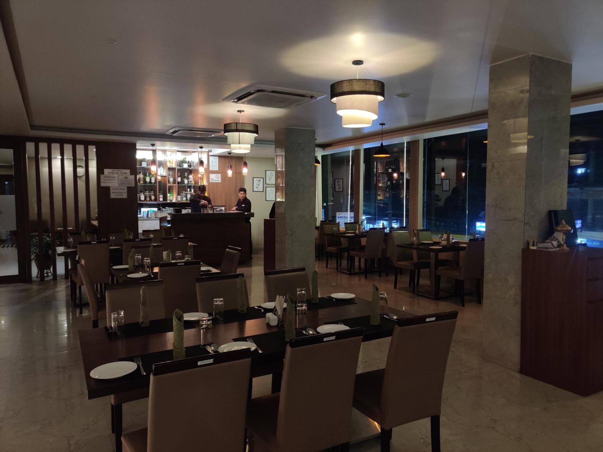 Hotel Tree Fern Дибругар Екстериор снимка